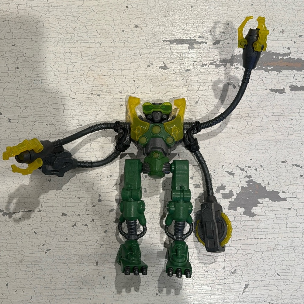 Doc Ock Marvel robot 10” tall 16” wide